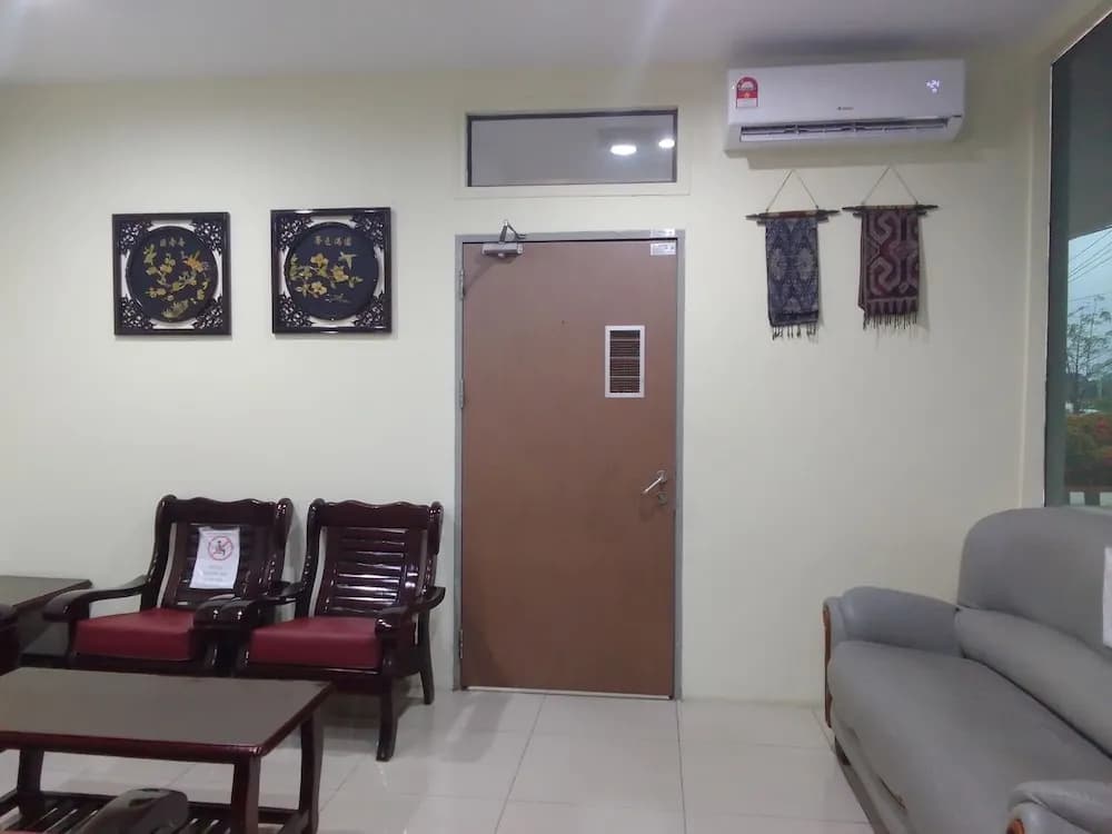 Borneo Suites Hotel - photo 11