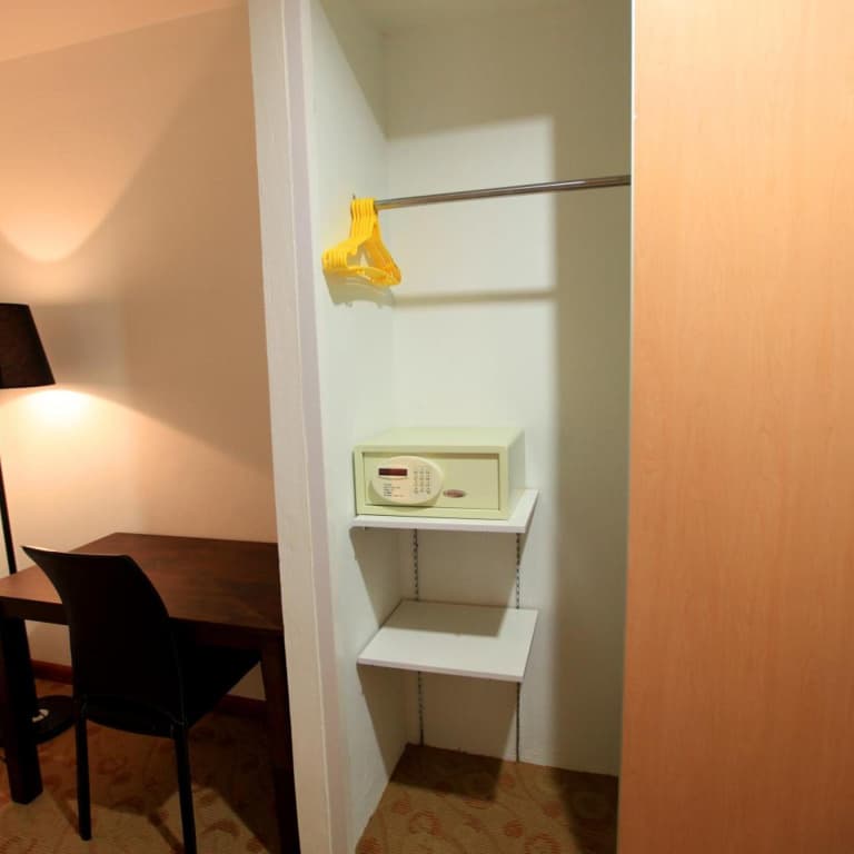 Merdeka Suites Hotel - photo 30
