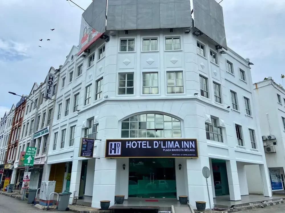 Hotel Dlima Inn Plaza Mahkota Melaka - photo 1