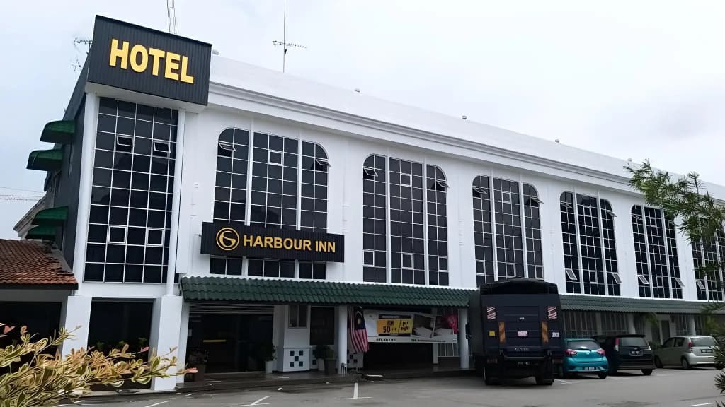 Harbour Inn Melaka - photo 12