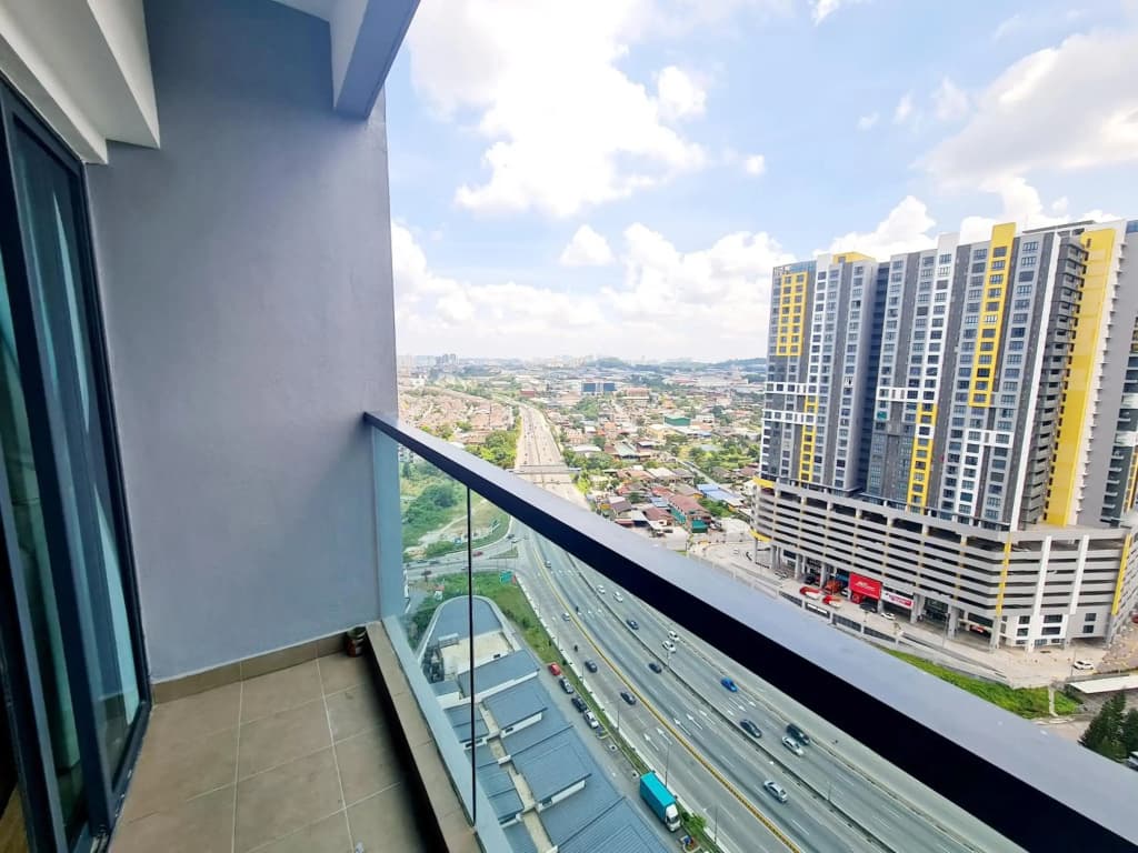 Menara Simfoni 7# with balcony# facing highway - photo 11