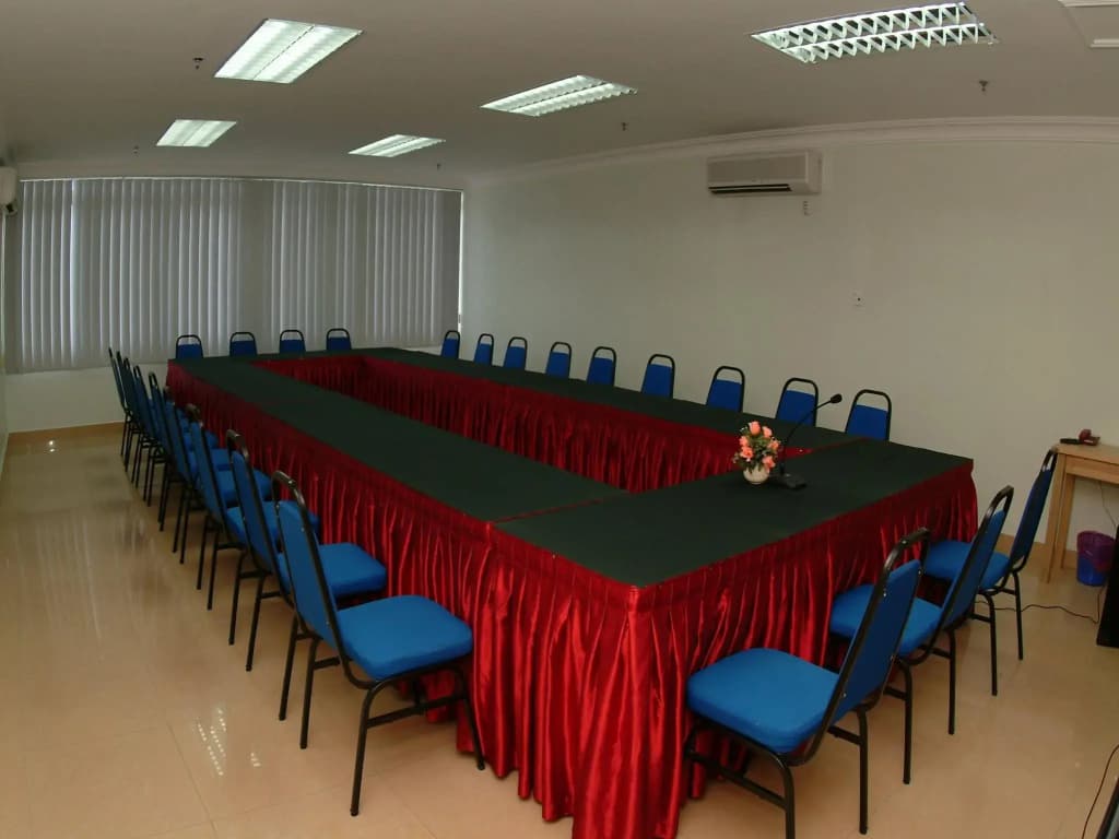 Li Hua Hotel Bintulu - photo 4