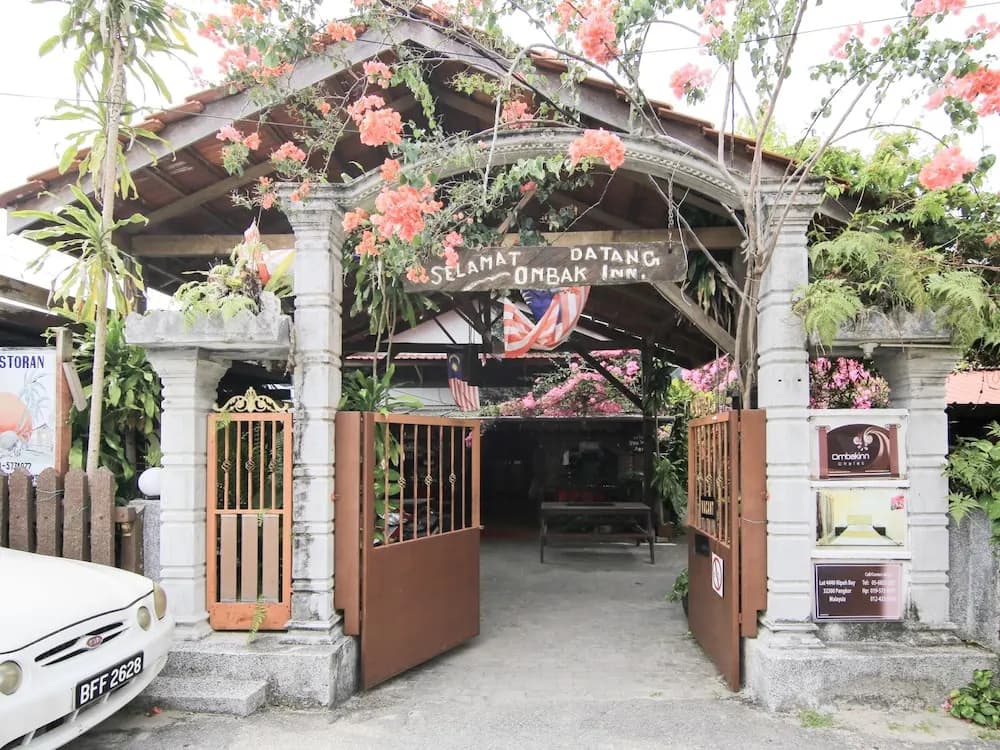 Ombak Inn Chalet by OYO Rooms - photo 1
