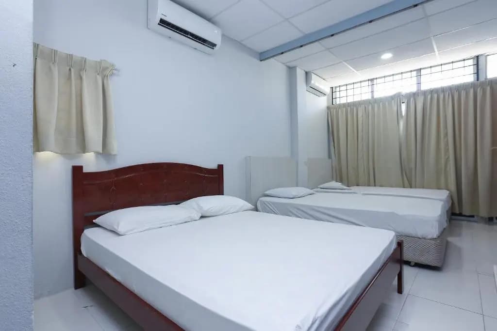 SPOT ON 89796 D'noor Budget Inn - photo 3