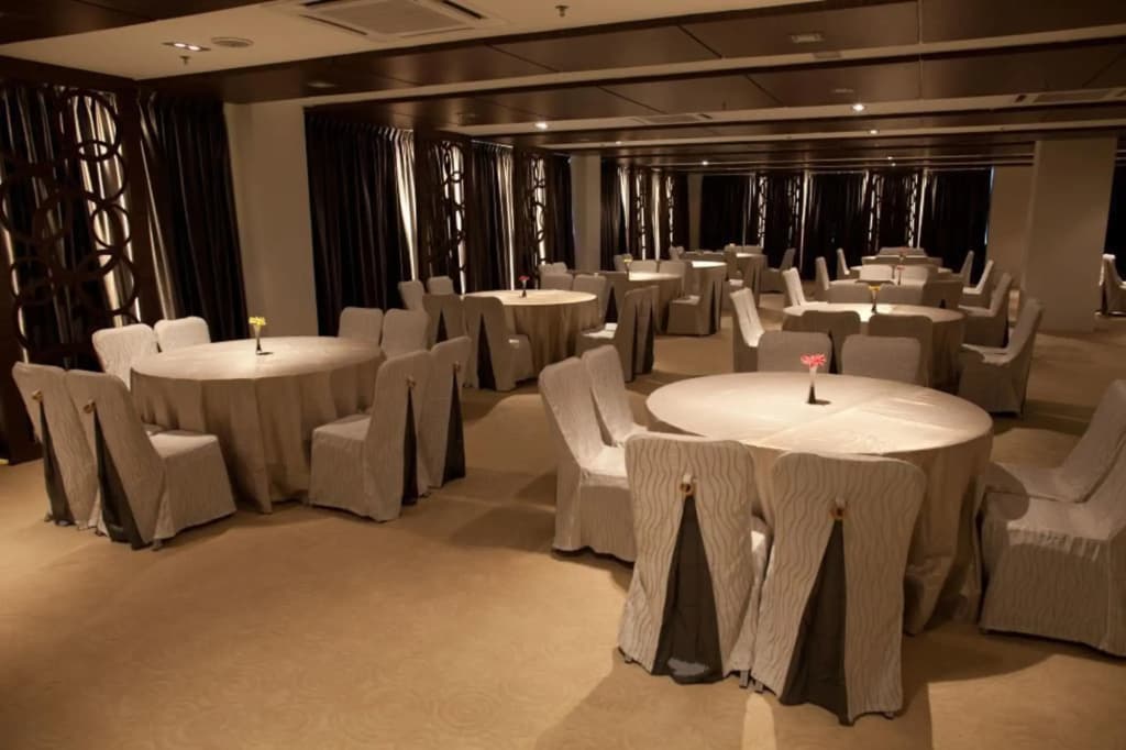 Pinetree Hotel - photo 15