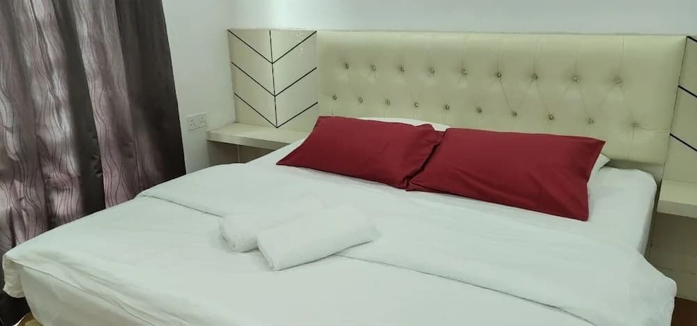 Captain's Cabin Resort - photo 3