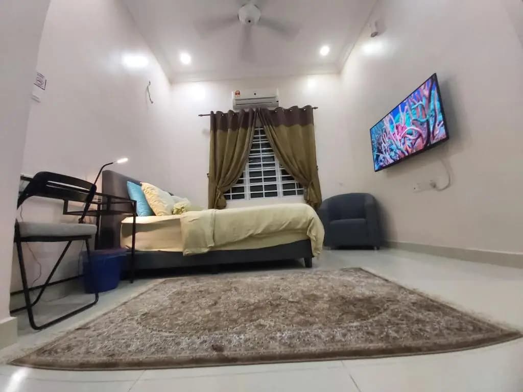 Homestay Villa Solihin Sungai Buloh - photo 12