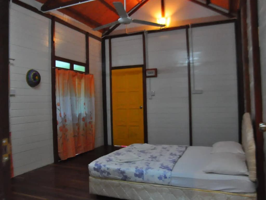 Kinabatangan Sunshine Lodge - photo 2