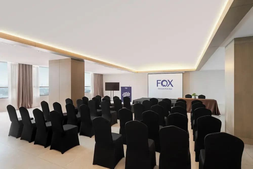 FOX Hotel Glenmarie Shah Alam - photo 17