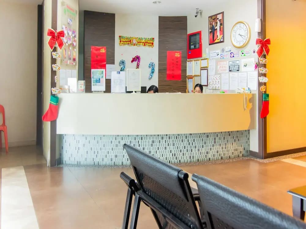 Royal Hotel by OYO Rooms - photo 4