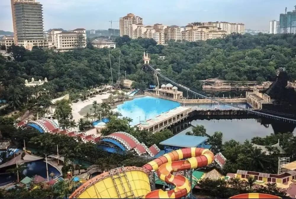 Resort Suites by Landmark  Sunway Lagoon - photo 1