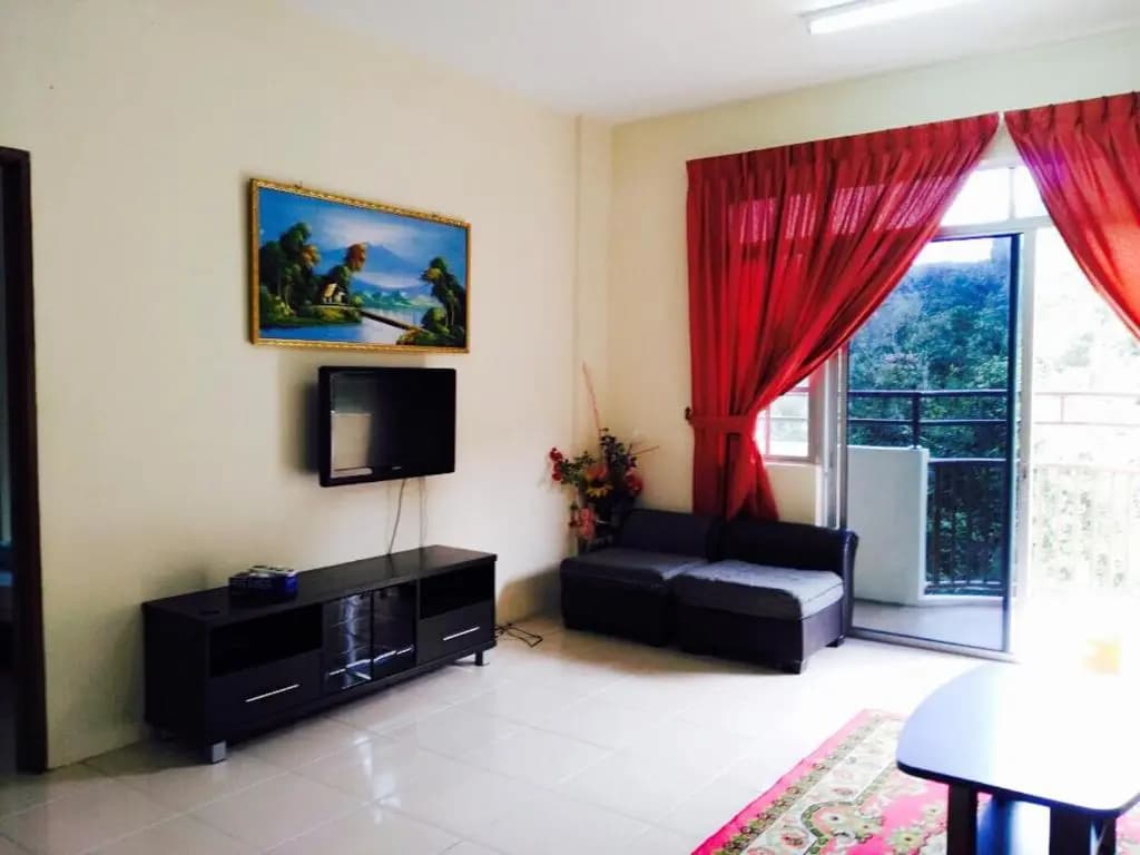 SA Apartments at Crown Imperial Court - photo 3
