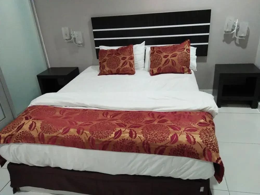My Home Hotel - photo 5