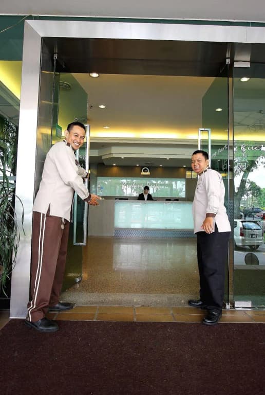 Kuching Park Hotel - photo 20