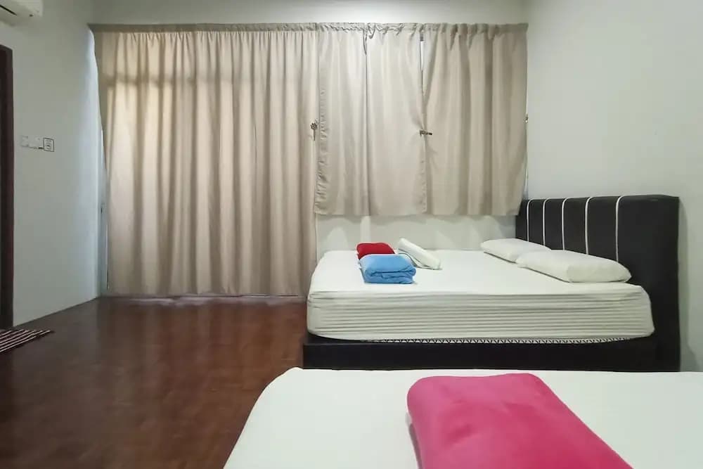 OYO HOME 90261 Hom2rex Kuching Homestay - photo 2