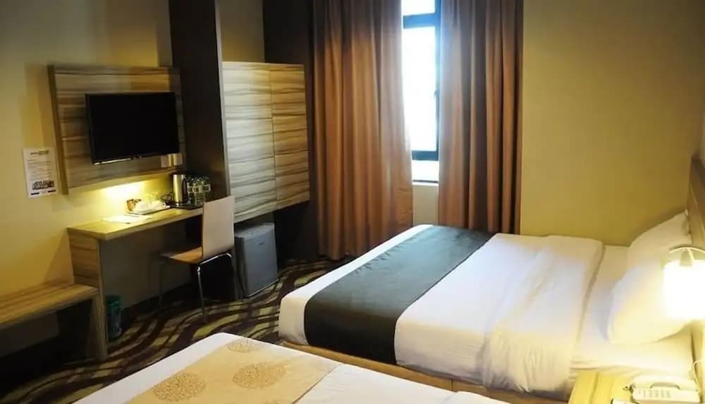 Victory City Hotel Crystal Bay - photo 24