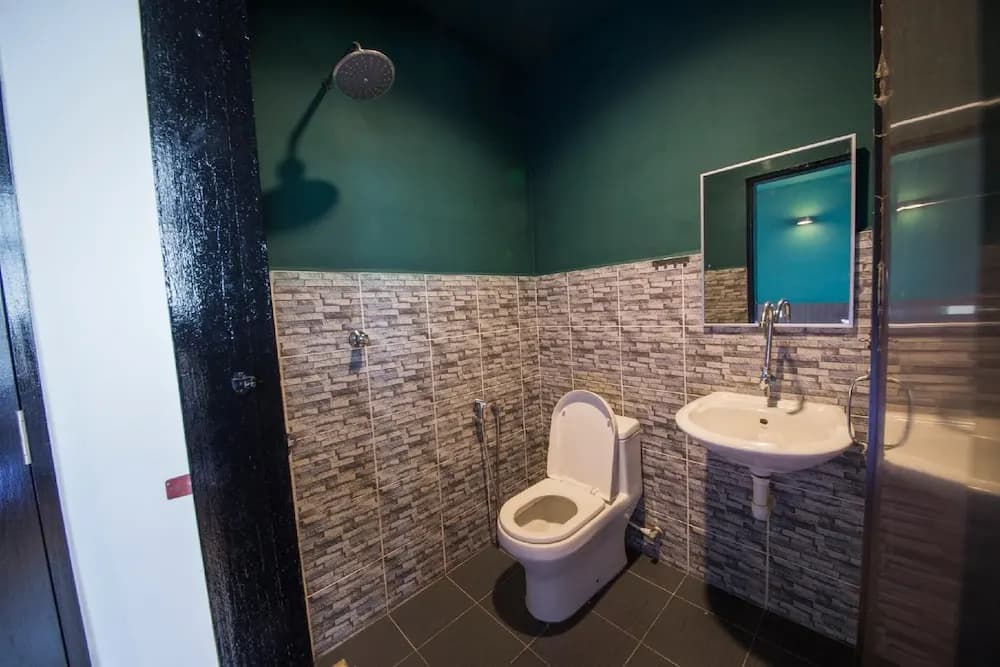 Room V Jalan Jenang - photo 7