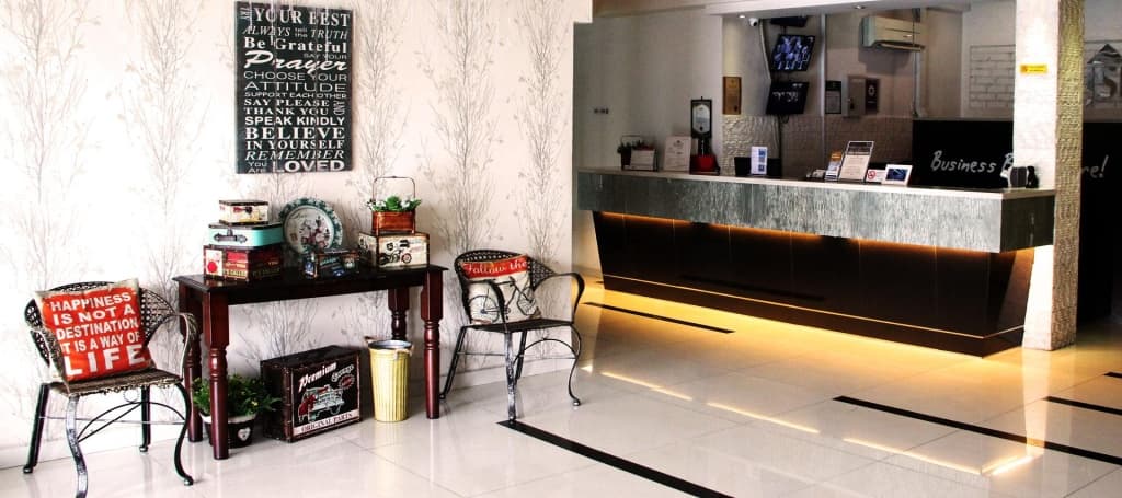 Hotel JSL - photo 2