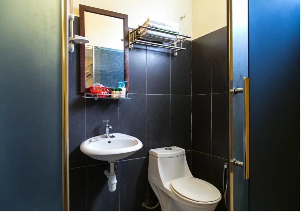 JAM Hotel near ERL Salak Tinggi Sepang - photo 8