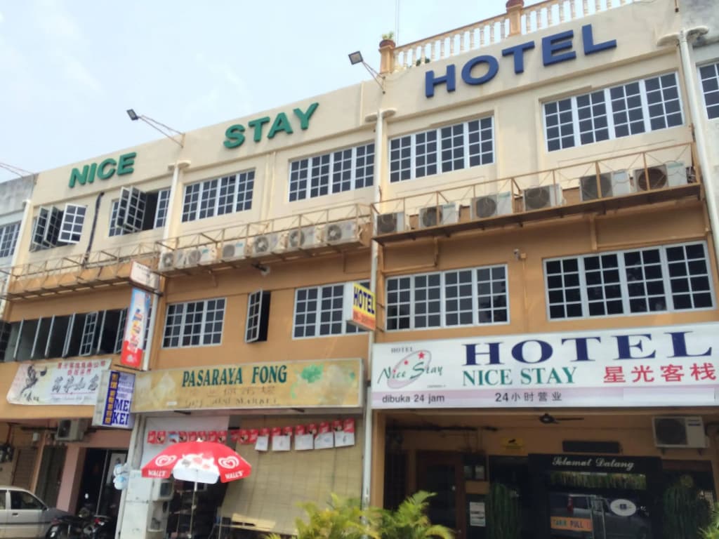 OYO 1190 Nice Stay Hotel - photo 1