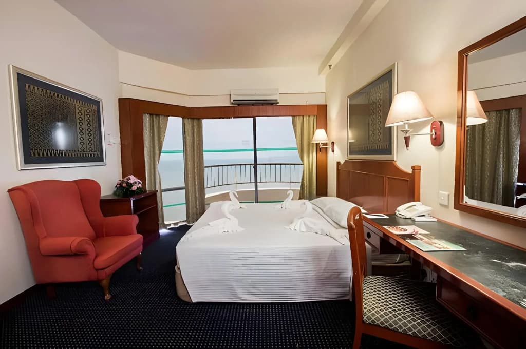 Rainbow Paradise Beach Resort - photo 7