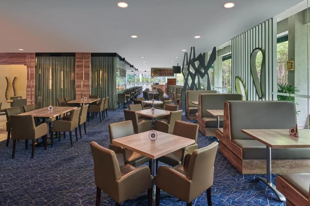 St. Giles Boulevard Hotel - photo 26