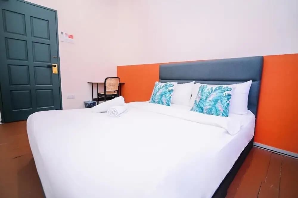 Swing & Pillows @ 75 Chulia St, Georgetown Penang - photo 22