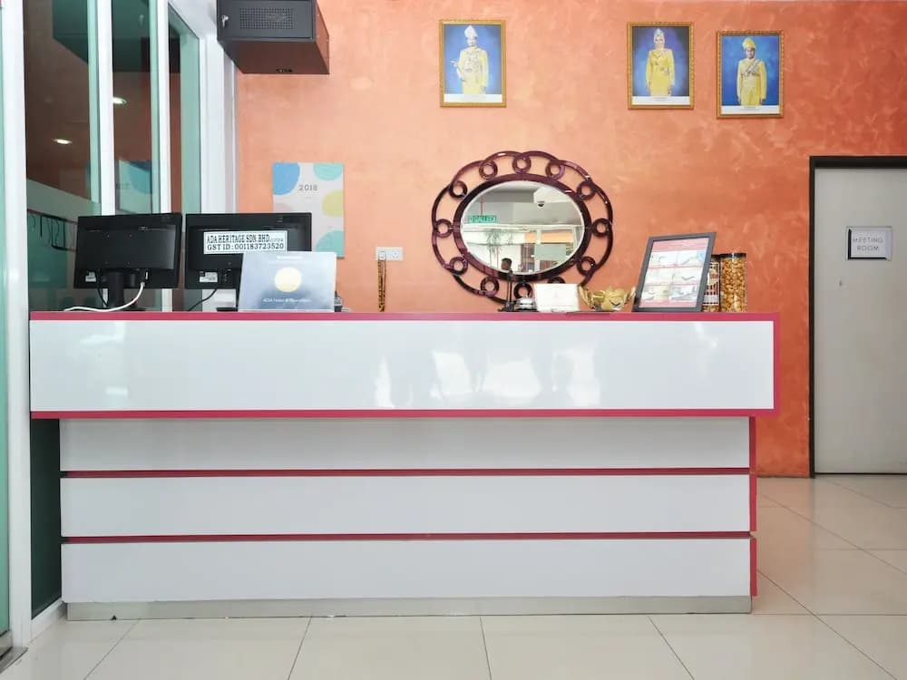 OYO 886 ADA Hotel & Apartment - photo 2