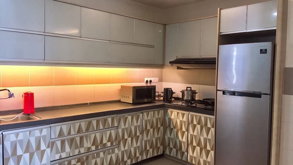One South Garden Apartment - photo 17
