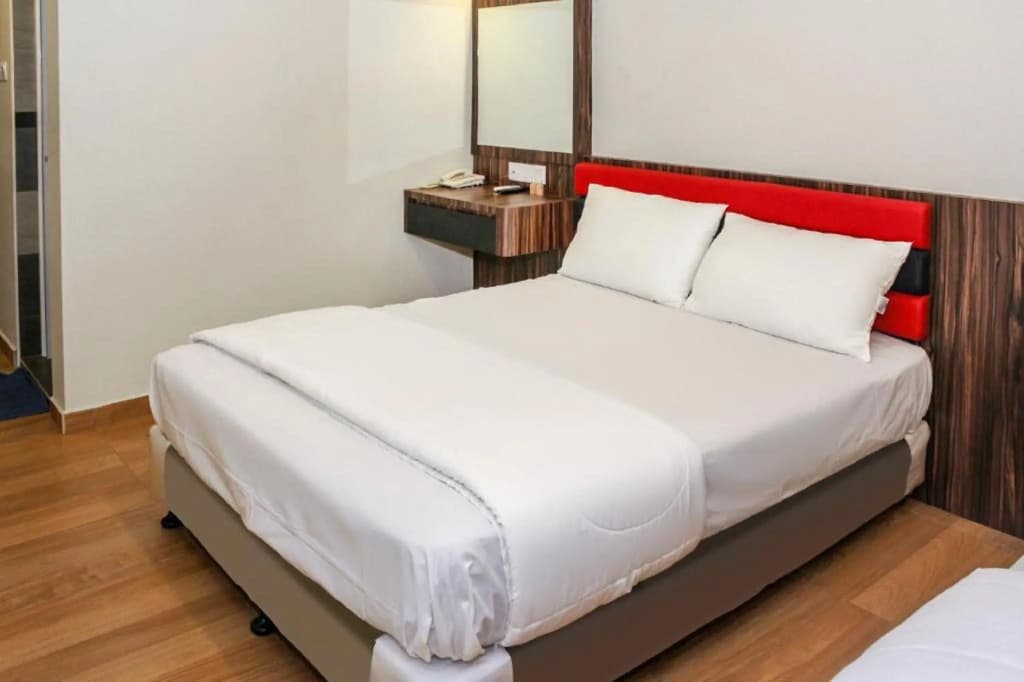 OYO 90027 Happy Hotel - photo 3
