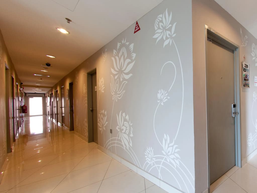 Tune Hotel - Danga Bay, Johor - photo 13