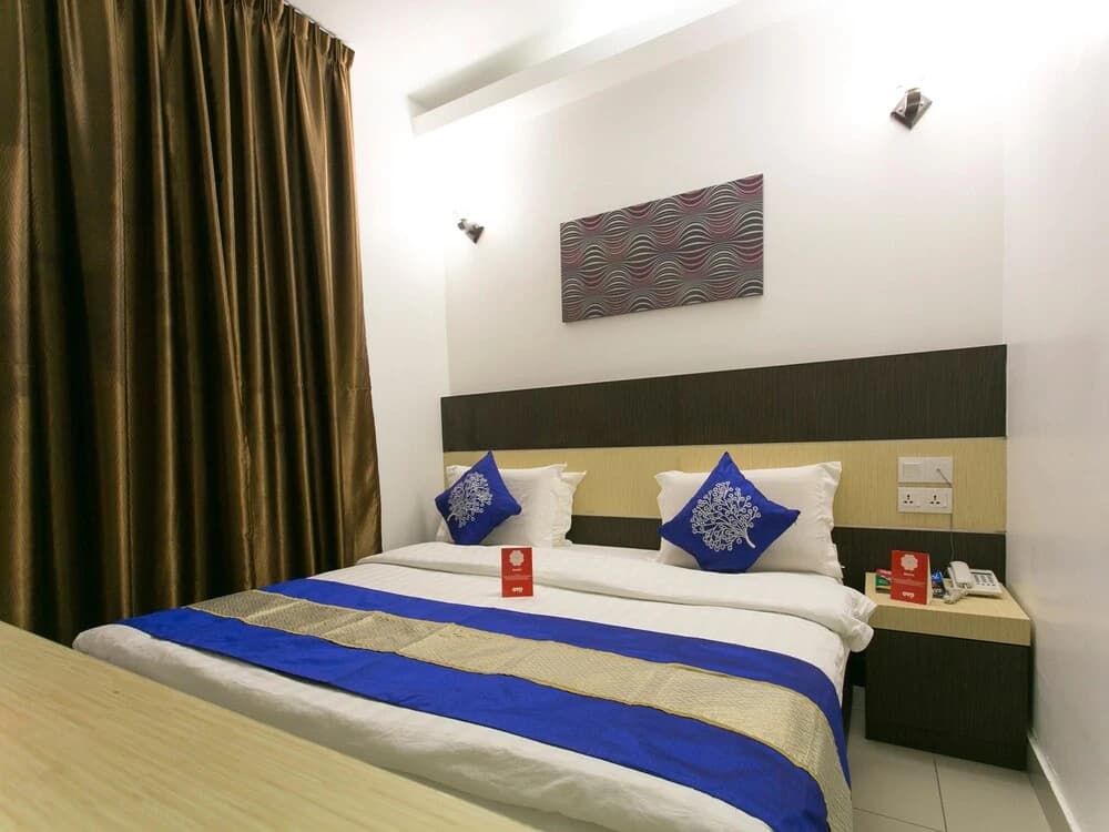 OYO 286 Uptown Hotel - photo 4
