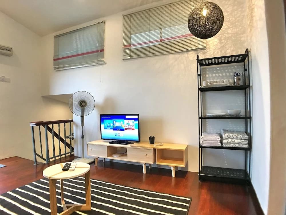 iBook10 Deluxe Loft Suite Room by iBook Homestay - photo 10