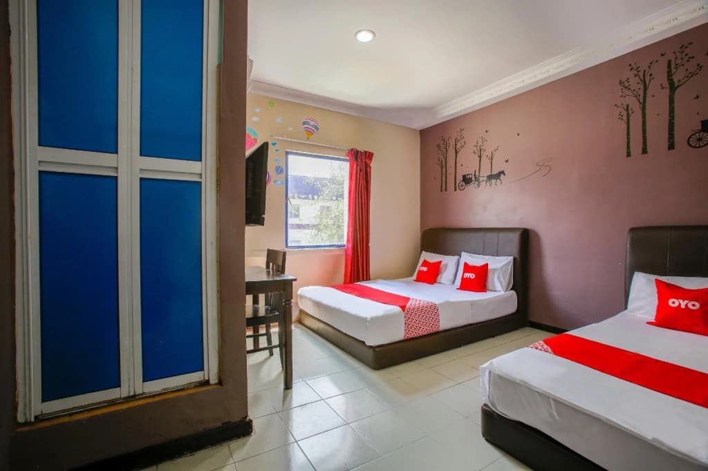 OYO 89738 1st Inn Hotel Glenmarie - photo 3