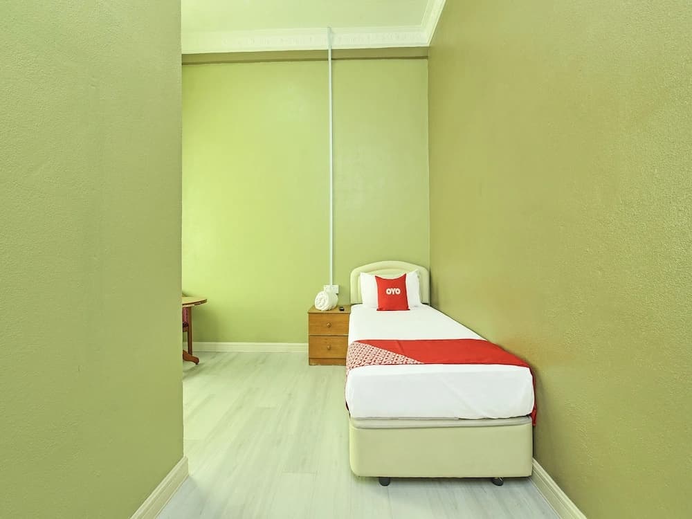 Oyo 90639 Hotel Azimah - photo 4