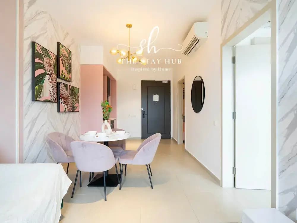 Paxtonz Luxe Suites by The Stay Hub - photo 18