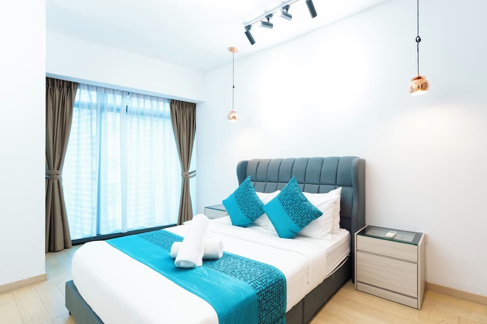 Moonway Luxury Suites At Eaton Residence - photo 35
