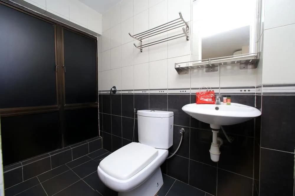 OYO 124 Hotel Seniman Sentul - photo 9