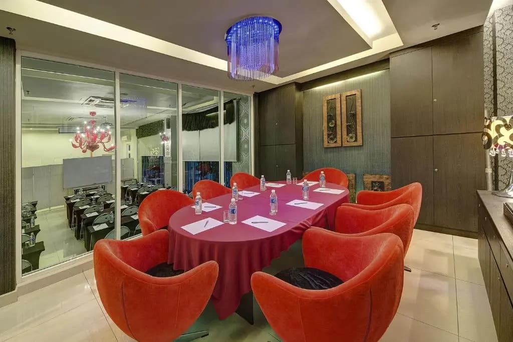 Arenaa Deluxe Boutique Hotel - photo 21