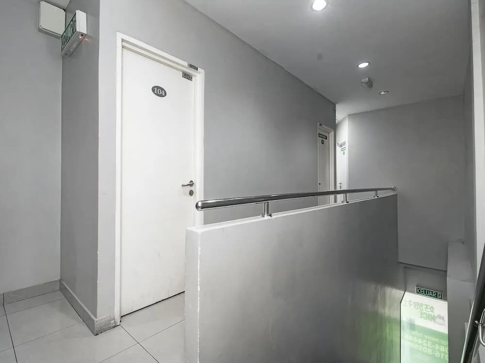 Nice Stay Three Six Five Services by OYO Rooms - photo 13