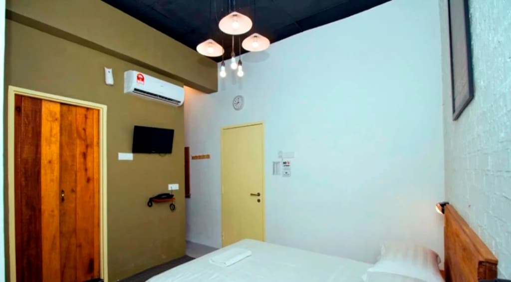 96 Boutique Hotel - photo 2