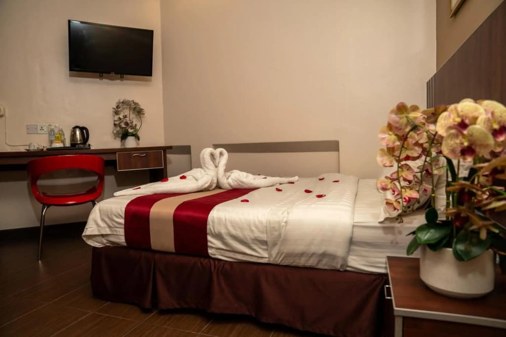 Hotel Eastana - photo 2