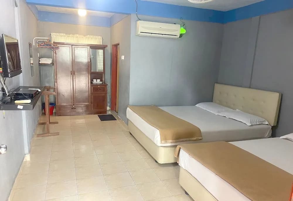 Hotel O Homestay D Lalang Inn - photo 4