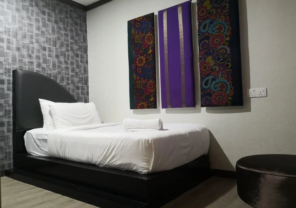 Vivids Hotel - photo 6