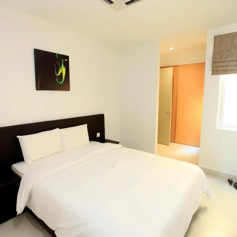 Merdeka Suites Hotel - photo 25
