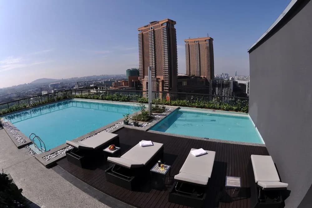 WTE Fairlane Suites - photo 35