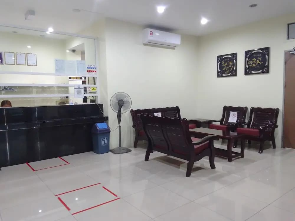 Borneo Suites Hotel - photo 14
