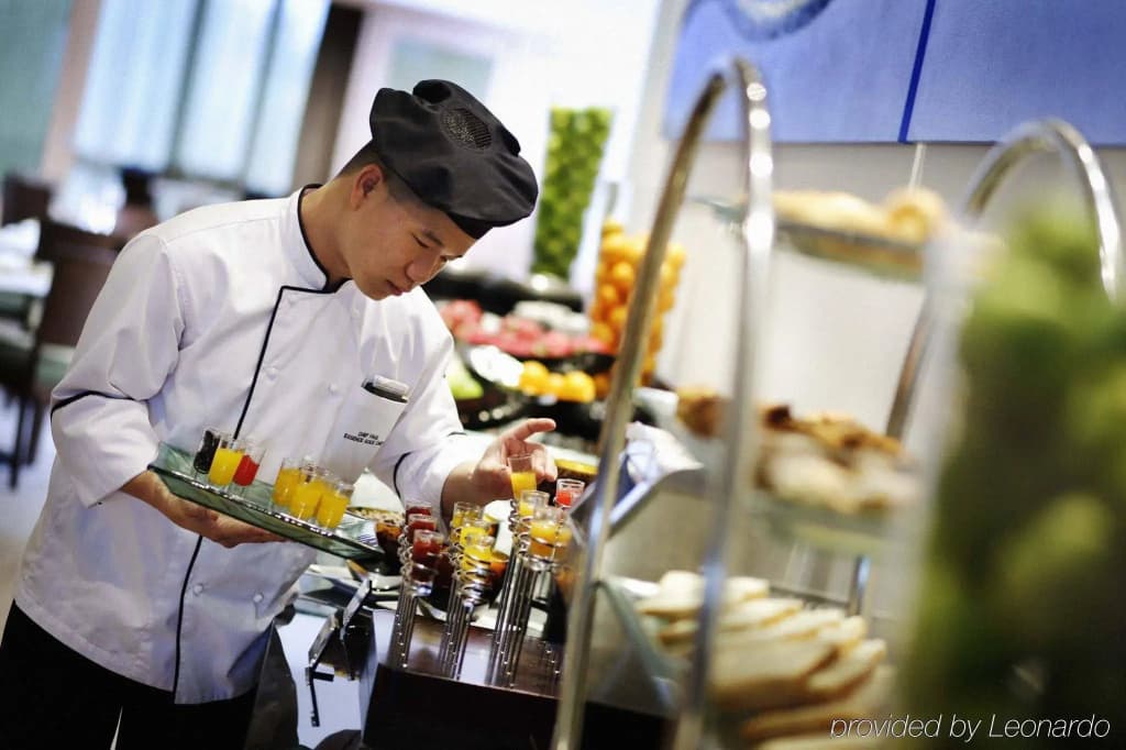 Holiday Inn Melaka by IHG - photo 13