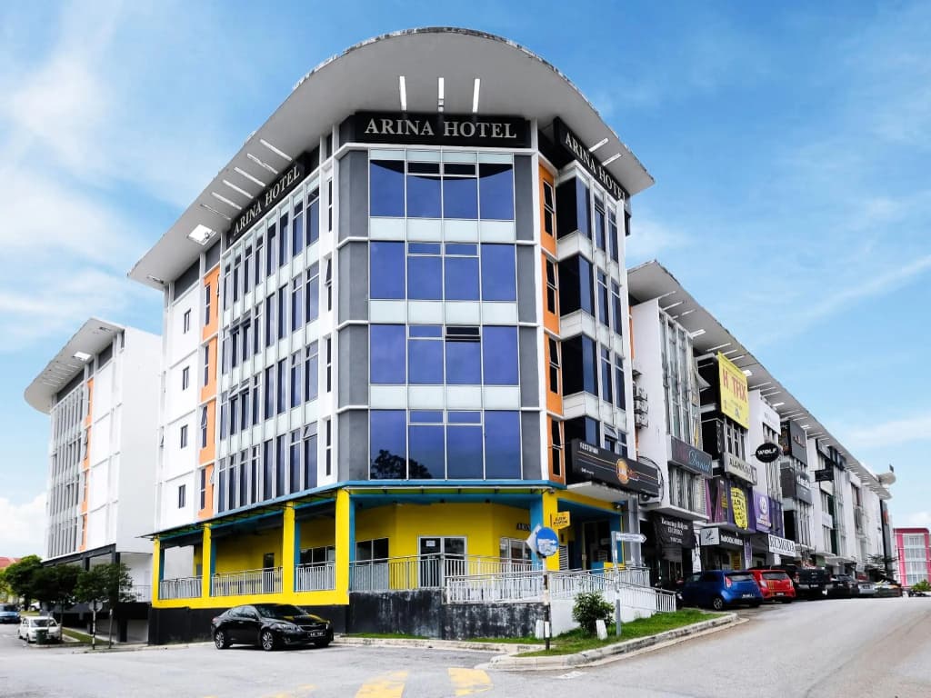 OYO 714 Arina Hotel - photo 1