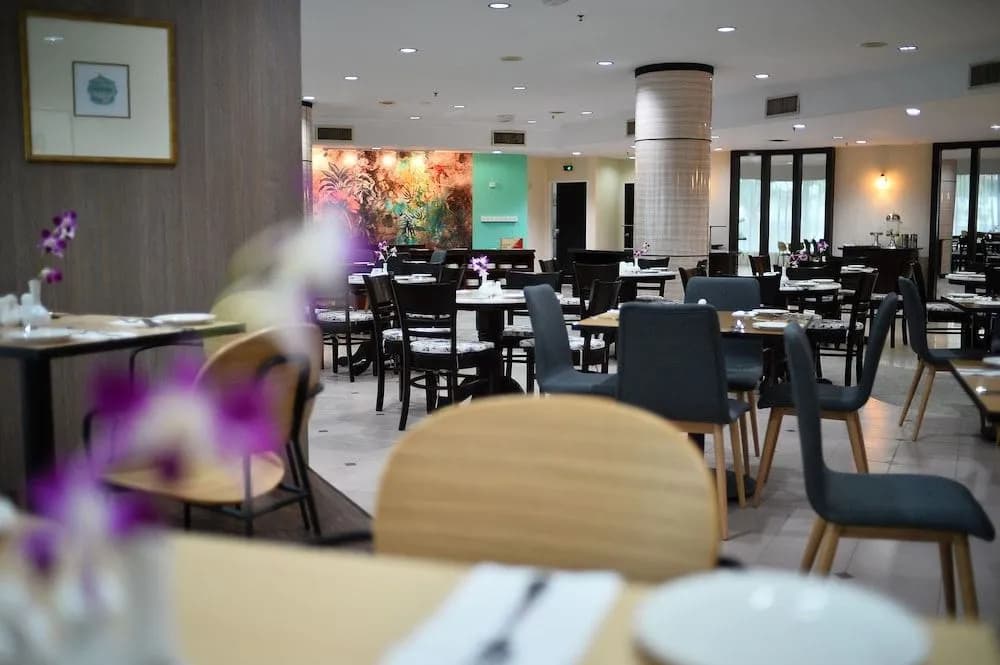 TF Riverside Hotel - photo 20